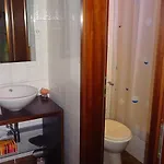 Guest Unterbach Apartamento