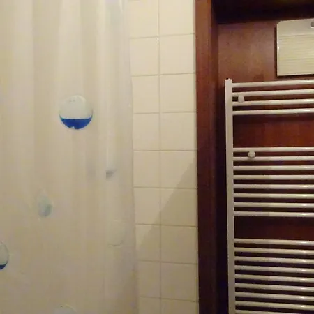 Guest Unterbach Apartment Düsseldorf