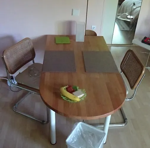 Guest Unterbach Apartamento