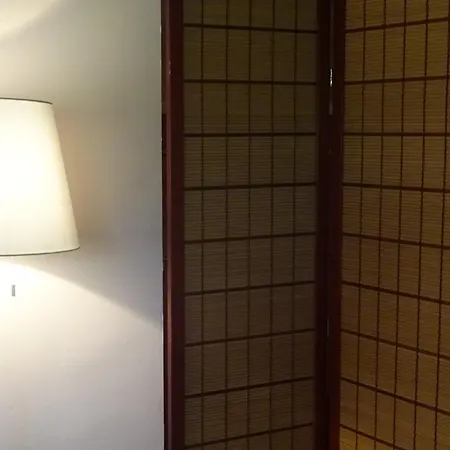 乌特巴赫客用公寓 *